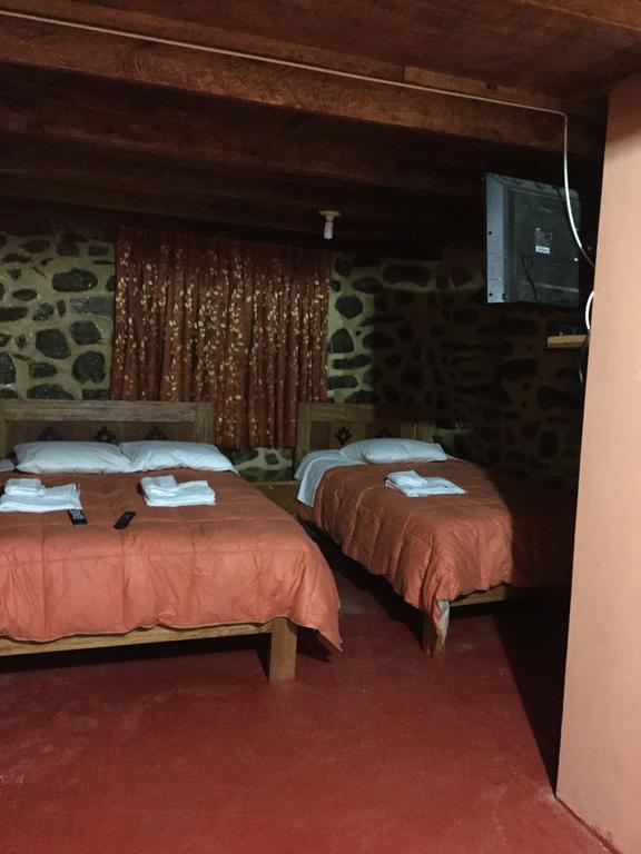Rumi Sonqo Hostel Ollantaytambo Exteriör bild